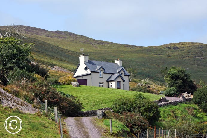 161. Castlecove, Caherdaniel, Co. Kerry - Rural holiday cottage
