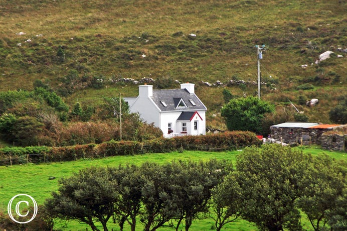 480. Eyeries, Co. Cork - Irish holiday cottage