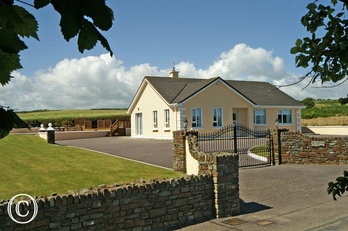 53. Seven Heads, Courtmacsherry, Co. Cork - Holiday home